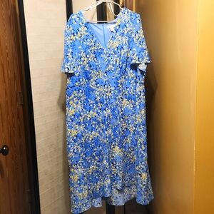 Liz Claiborne 20W blue with yellow flowers lined dress